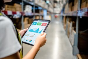 Digitalisierung Handel Lagerhalle